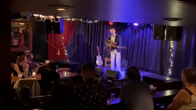 C.W Stoneking - Brass Monkey Cronulla смотреть онлайн