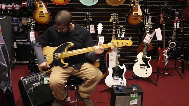 Fender Modern Player Tele Bass Demo at Tjs Music смотреть онлайн