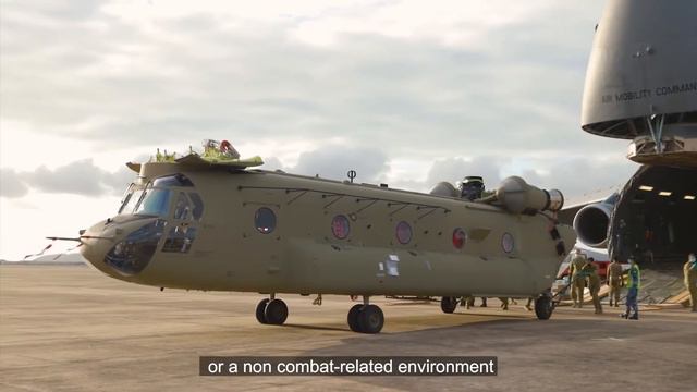 Australian Army receives first two of the four new Chinook Heavy Lift Helicopters from USA смотреть онлайн