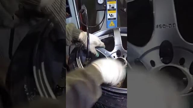 Стрейч 225/40 R18 на 10.5J смотреть онлайн