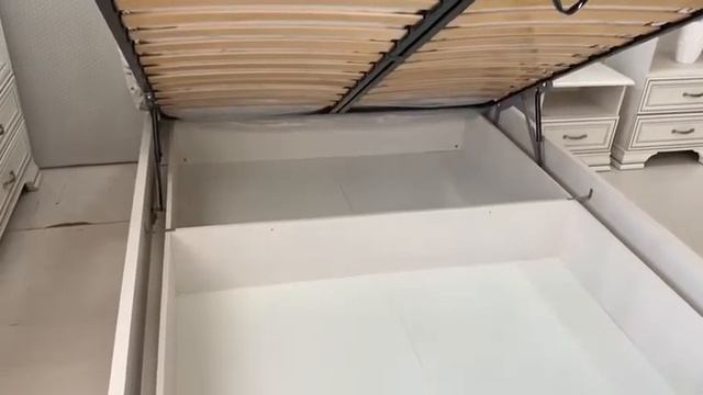 Коллекция мебели для спальни Тиффани служит идеальным воплощением ваших представлений о классике!