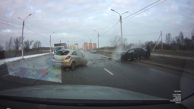 ДТП в Твери на ул. Красина 20.02.2020 Автор видео:  Юлия Бозова