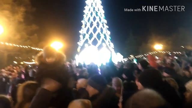 С наступающим новым годом, открытие главной ёлки в Иркутске смотреть онлайн