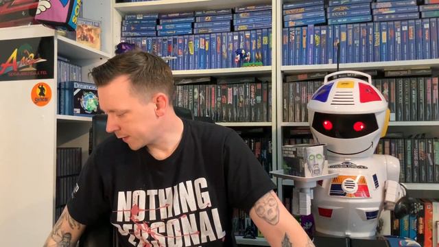 Charity Shop Finds - Turning Purchases into Retro Game funds - Sega Zombie смотреть онлайн