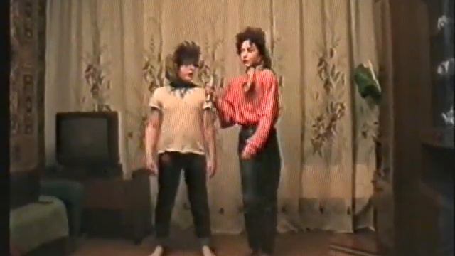 клип 2 кусочека колбаски.wmv смотреть онлайн