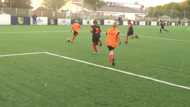 Футбольный фестиваль "Дети будущего "(2 тайм)"Арсенал" - "ХТЗ" смотреть онлайн