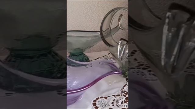 507. ВИНТАЖНЫЕ ВАЗЫ из цветного стекла