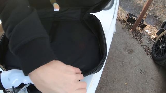 Будни владельцев электрокаров, Wrangler на гусеницах нашёл снег. смотреть онлайн