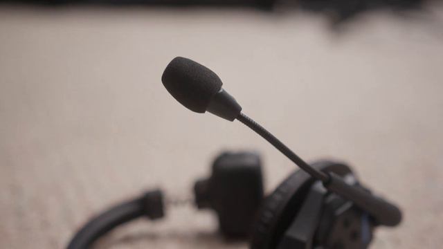 Affordable wireless comms for filmmakers (Hollyland Solidcom C1) смотреть онлайн