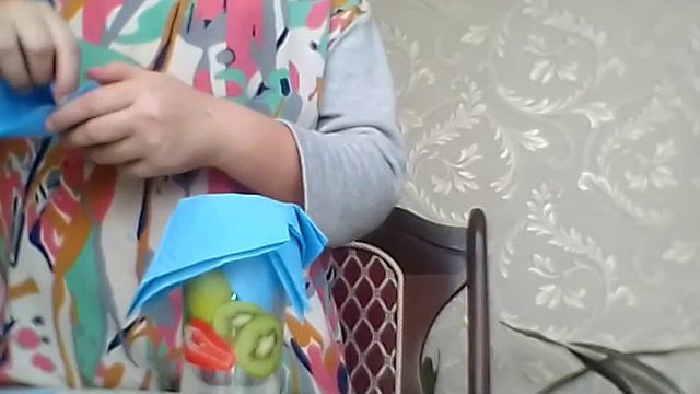 Как сделать розу из салфеток и стакана смотреть онлайн
