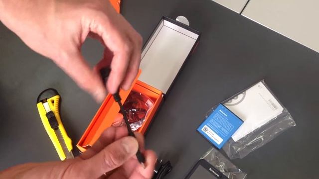 Unpacking Lenovo IdeaPhone P770 смотреть онлайн