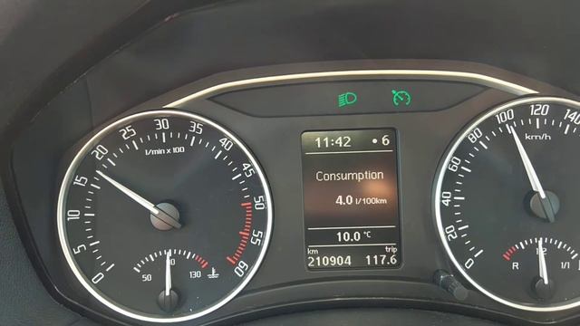 Skoda Octavia Scout 4x4 2.0(CFHC) 140 Fuel Consumption Test.