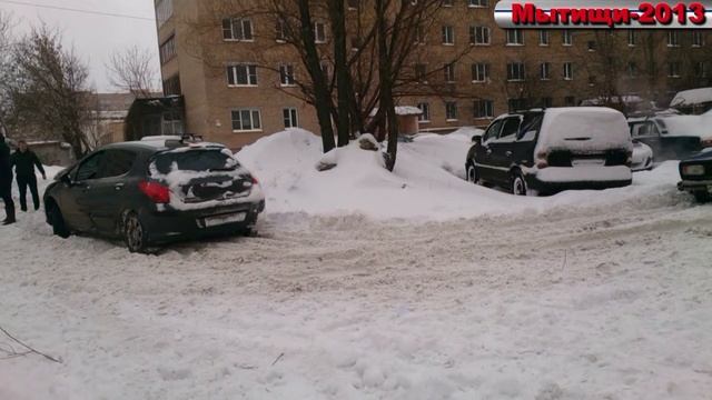 МЫТИЩИ, МАШИНЫ ЗИМОЙ смотреть онлайн