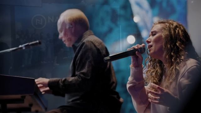 When I Look Into Your Holiness | Alleluia | Dominique Hughes & Nations Worship смотреть онлайн