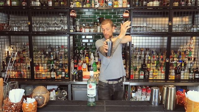 An Old School Pour you NEED to know! смотреть онлайн