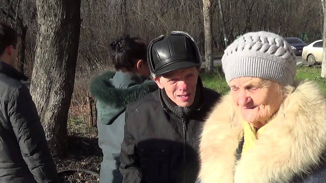 15 января 2014 года --  Начало осмотра дома №21 комиссией ГЖИ РО и прокуратуры