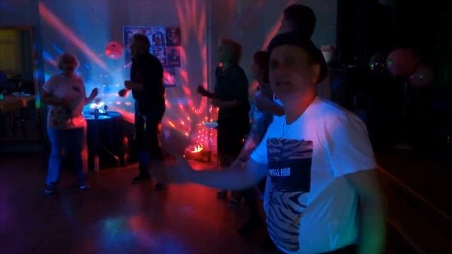 Хочу назад в СССР смотреть онлайн