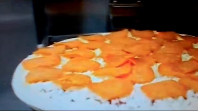 Мастер делает пицу по заказу на дом смотреть онлайн