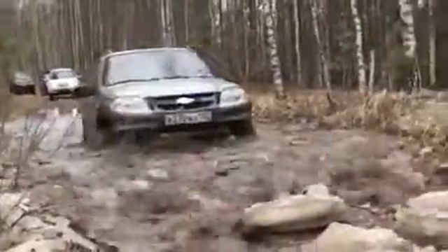 Штурмуем лужи. Пионерский заплыв 2018. смотреть онлайн