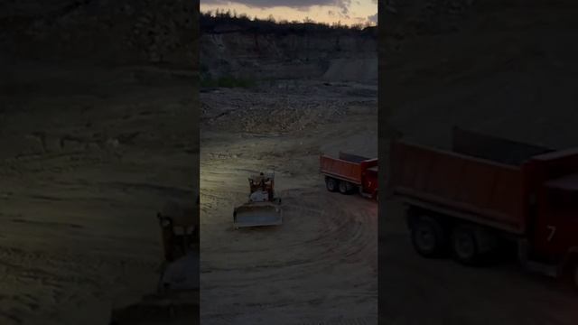 Работаем и днем и ночью Калининский Щебеночный Завод смотреть онлайн