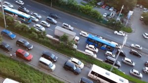 Пробки Владивосток - Автотрасса четырехполосная из центра города в сторону Второй Речки и за город