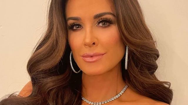 Kyle Richards Revisits Lesser-Known First Marriage & Talks Relationship with Ex-Husband смотреть онлайн
