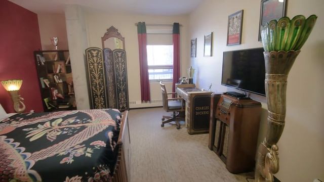 Boutique Hotel Room- Theatre Nights (1 Queen Bed) смотреть онлайн