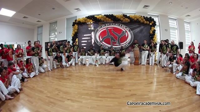 Capoeira Club London Solos Floreios смотреть онлайн