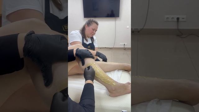 Провожу обучение в Новосибирске, мастера работают сидя ? #натальярябинова #шугарингобучение смотреть онлайн