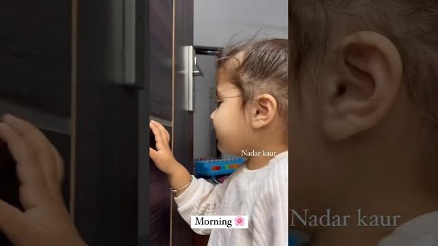 Shoes paake school jana #nadarkaur #nadarbaby #shortsvideo #cutebaby #baby #babygirl #cute смотреть онлайн