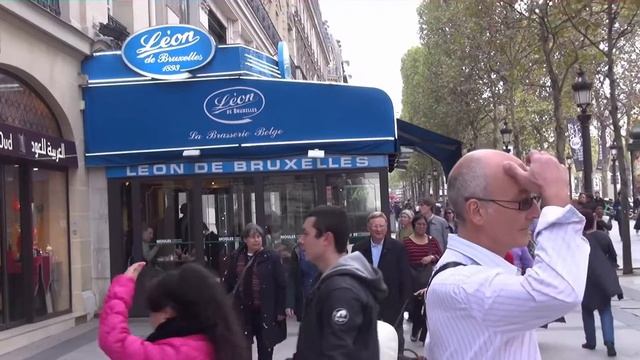 Un dimanche à Paris смотреть онлайн