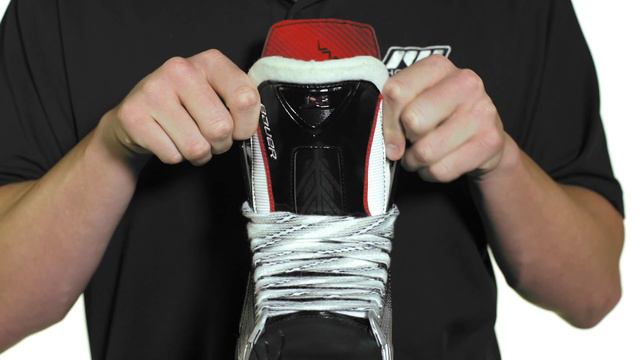 Bauer Vapor 1XR Roller Hockey Skate Review смотреть онлайн