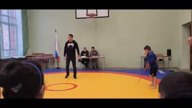 Камо Григорян занял второе место в открытом первенстве Выборгского района по самбо среди детей смотреть онлайн