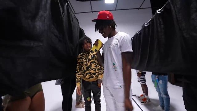 Find Your Match Based On Outfits Houston Texas! смотреть онлайн