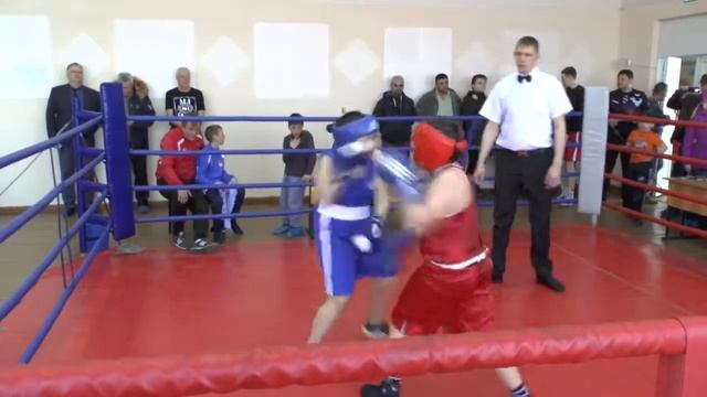 11. ХАЛИУЛЛИН ПАВЕЛ (Копейск) - ЮРЧЕНКО СЕРГЕЙ (Копейск). Первая перчатка 1 04 2018 смотреть онлайн