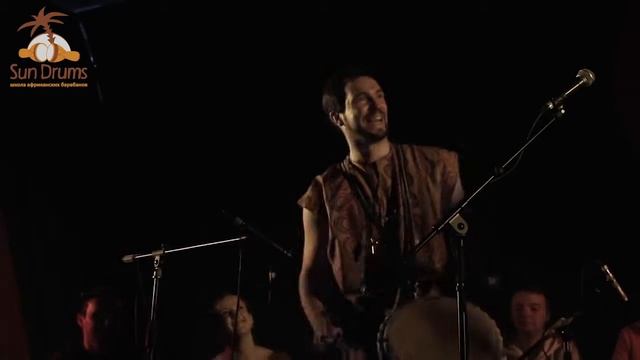 Afro Samba. Африканская самба. Осенний концерт Школы джембе Sun Drums 2013 смотреть онлайн