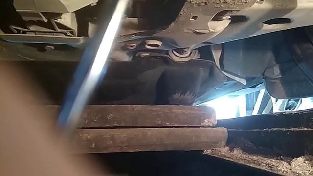 Гудит Powershift