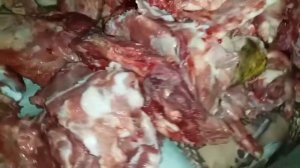 Вес туши вьетнамской свиньи .Забой вьетнамской свиньи.