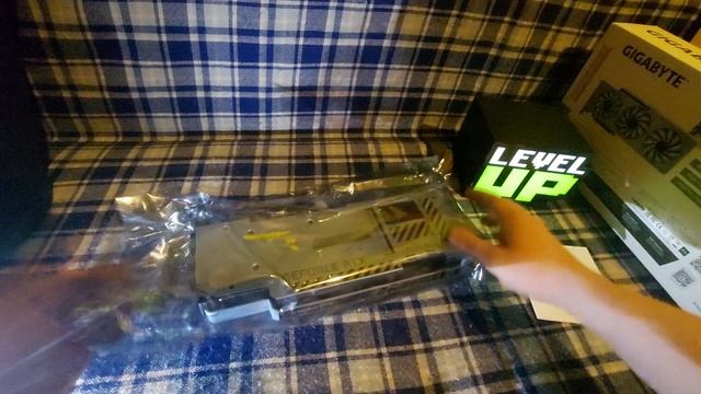Gigabyte RTX 3070 Ti Vision OC 8G - Nieprofesjonalny UNBOXING смотреть онлайн