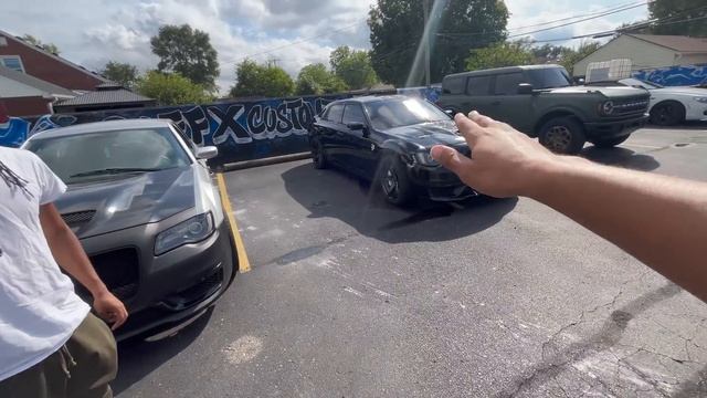 STRAIGHT PIPED HIS SCATPACK SWAPPED CHRYSLER 300 смотреть онлайн