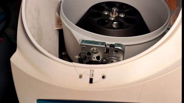 EBA 200 CENTRIFUGE LID ERROR 4.7 REPAIR смотреть онлайн