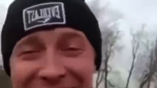 ура выходные смотреть онлайн