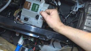 Как заменить мотор печки салона Вольво (Volvo) - заменить мотор. 6+