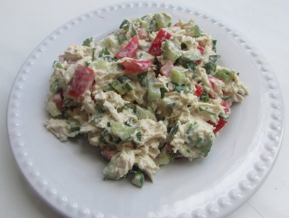 ОБАЛДЕННО ВКУСНЫЙ САЛАТ ИЗ МИНИМУМА ПРОДУКТОВ!!! смотреть онлайн