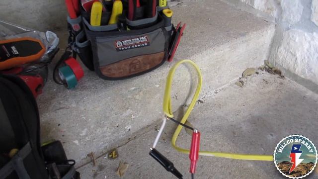 Klein Tools ET300 circuit breaker locater review/demo смотреть онлайн