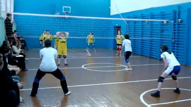 Товарищеская встреча команд девушек смотреть онлайн