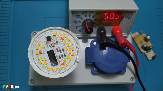 O tentativa de reparare a unui bec LED Smart RGB Antela смотреть онлайн