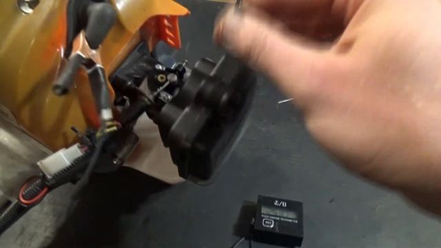 Регулювання карбюратора мотокоси трьома жакльорами Регулировка карбюратора мотокосы тремя жакльорам смотреть онлайн