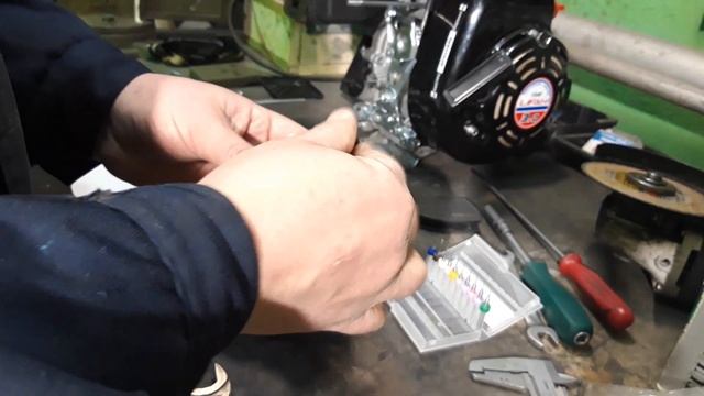 Двигатель Лифан 154F.