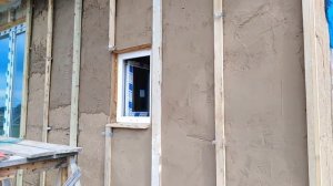 Штукатурка соломенного дома глиной снаружи